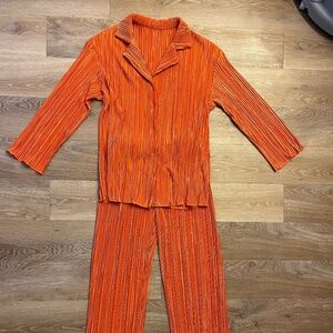 Loose crimped button down and pants set